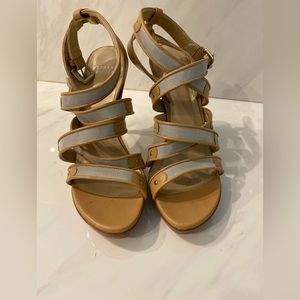 STUART WEITZMAN Strappy Beige Leather Open Toe Platform Sandals